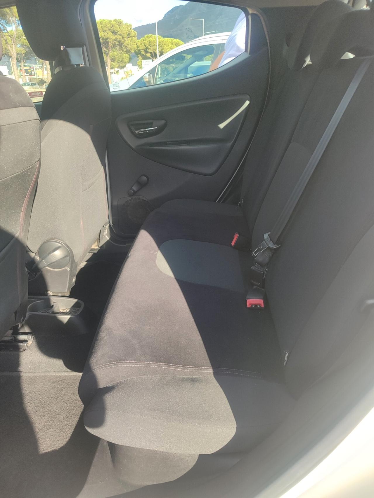 Lancia Ypsilon 1.2 69 CV 5 porte S&S Gold
