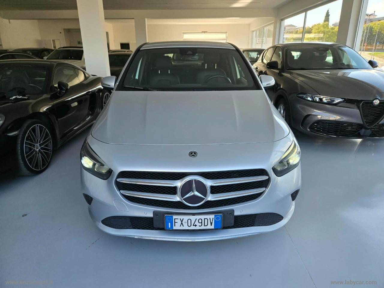 MERCEDES-BENZ B 180 d Automatic Business Extra FULL LED