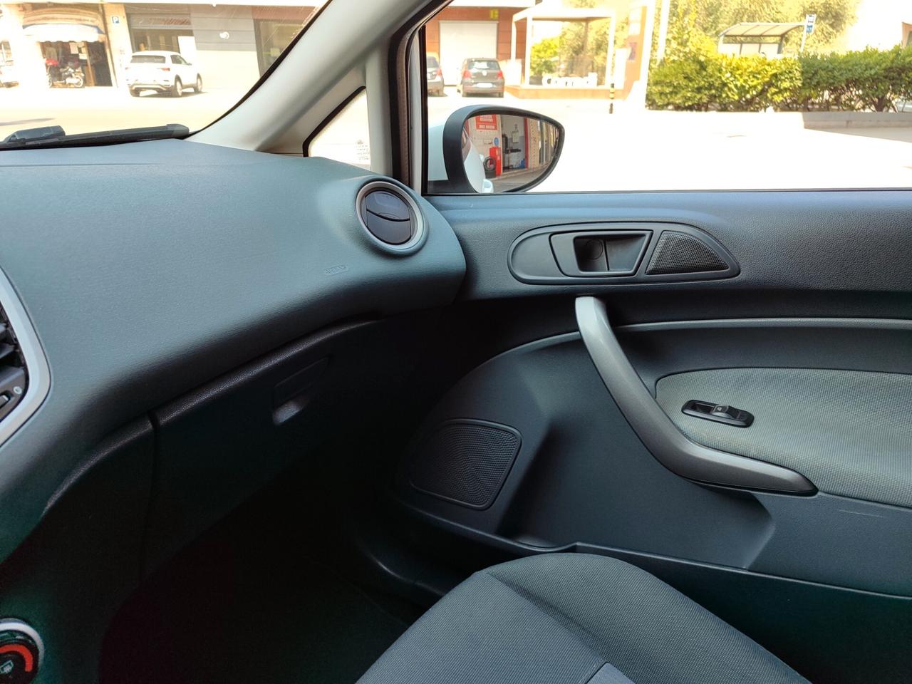 Ford Fiesta 1.4 TDCi OK NEOP 5 PORTE OFFERTA PROMO