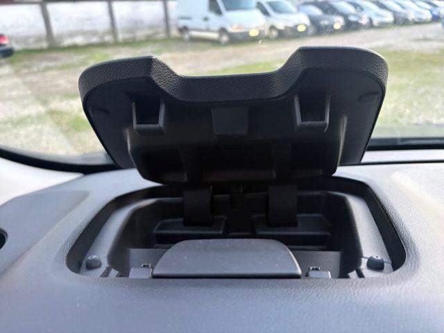 RENAULT Trafic BluedCi 9 POSTI 170CV EDC PC-TN SPACE Class IVA ES