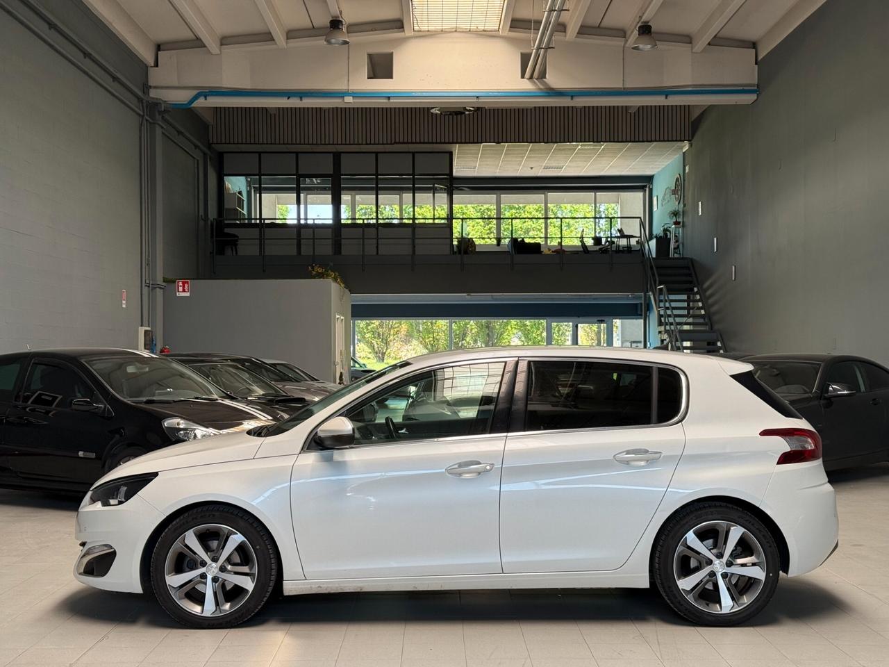 Peugeot 308 1.6 THP 125 CV Allure