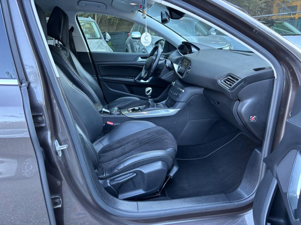 Peugeot 308 BlueHDi 120 S&S Allure