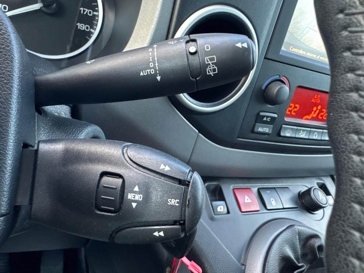 Peugeot Partner Tepee 1.6 BlueHDi 100 Outdoor