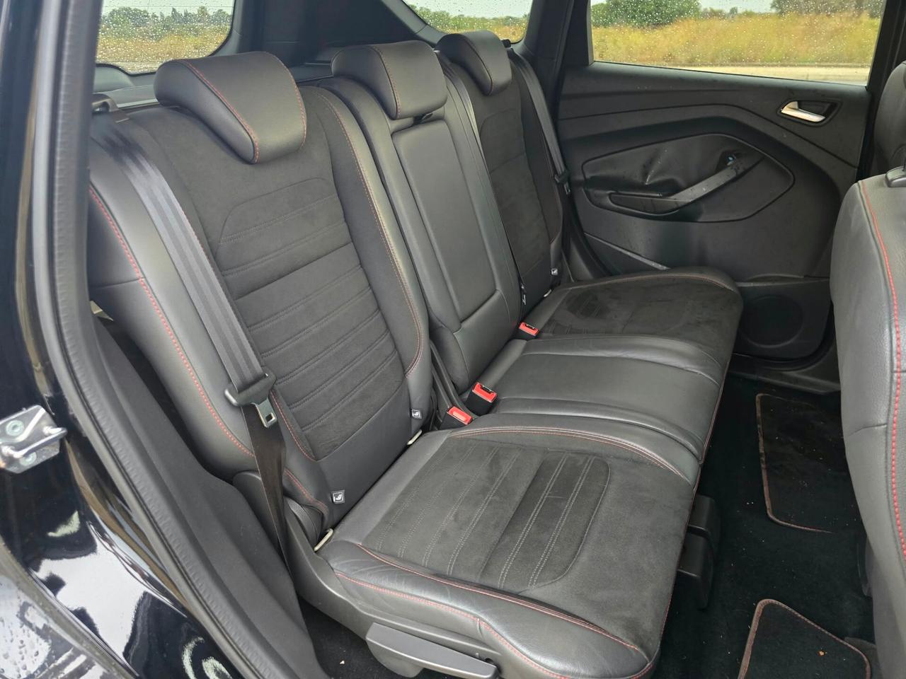 Ford Kuga 1.5 TDCI 120 CV S&S 2WD ST-Line
