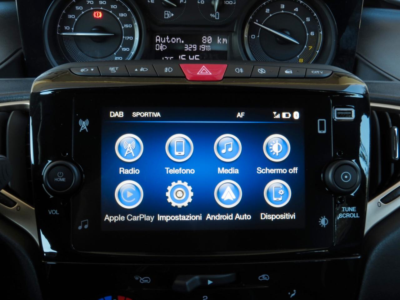 Lancia Ypsilon 1.0 firefly hybrid Alberta Ferretti. cerchi/sensori/android/fendinebbia