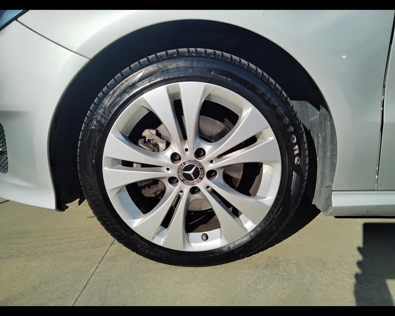 Mercedes-Benz Classe B - T246 - B 200 d (cdi) Sport auto