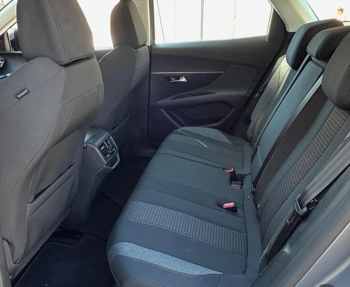 Peugeot 3008 BlueHDi 130 S&S Business