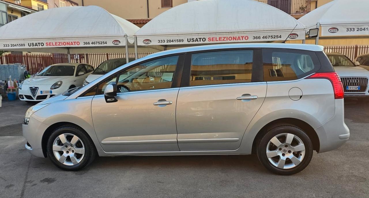 Peugeot 5008 1.6 HDi 112CV Tecno 7 posti