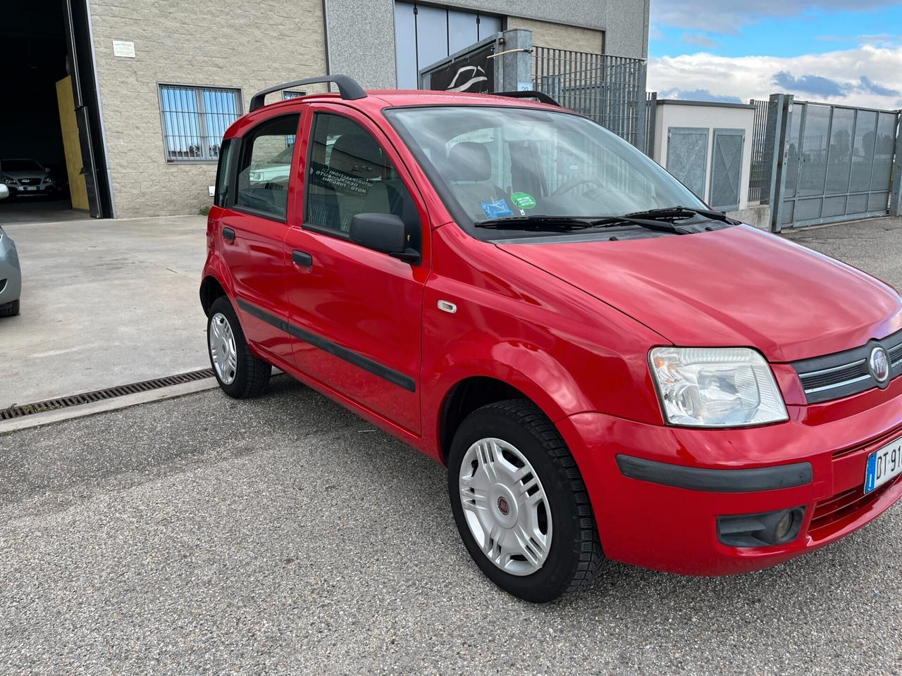 Fiat Panda 1.2 Dynamic Natural Power CON SOLI 99798 KM ADATTA AI NEOPATENTATI UNICO PROPRIETARIO