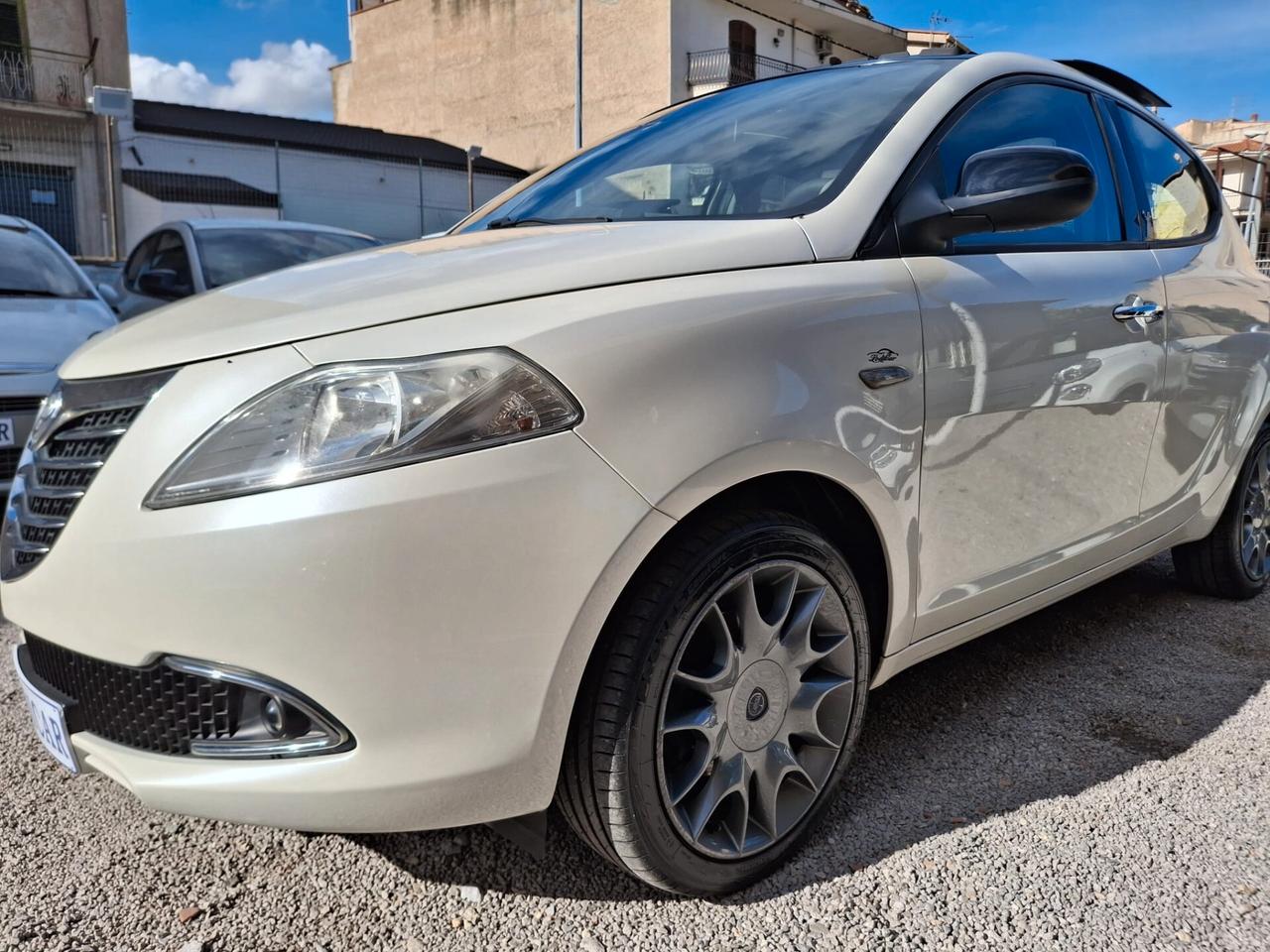 Lancia Ypsilon 1.3 MJT 16V 95 CV 5 porte S&S Platinum