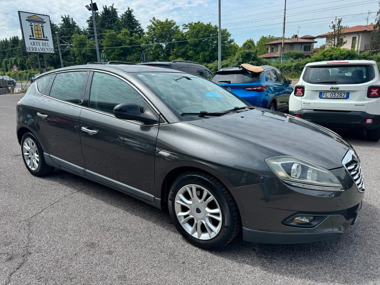 Lancia Delta 1.4 T-Jet 120 CV Platino Ecochic GPL