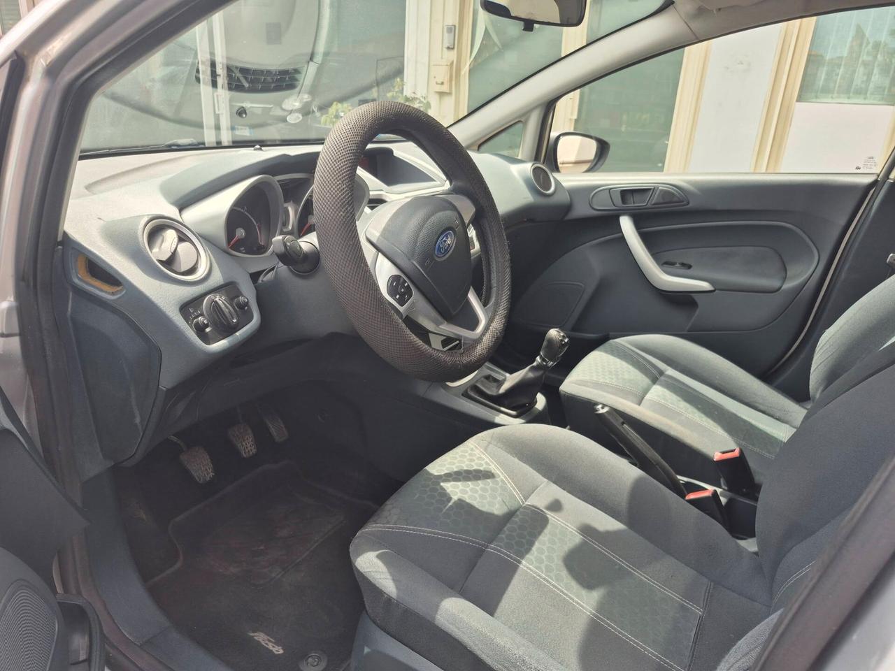 Ford Fiesta 1.4 TDCi 5p. Titanium