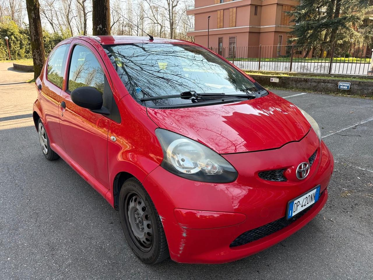 Toyota Aygo 1.0 12V VVT-i 5 porte benzina