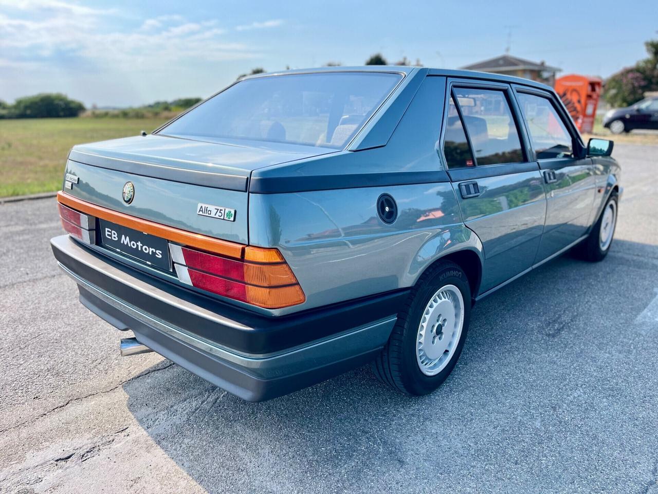 Alfa Romeo 75 2.5 V6 Quadrifoglio Verde - Targa MI