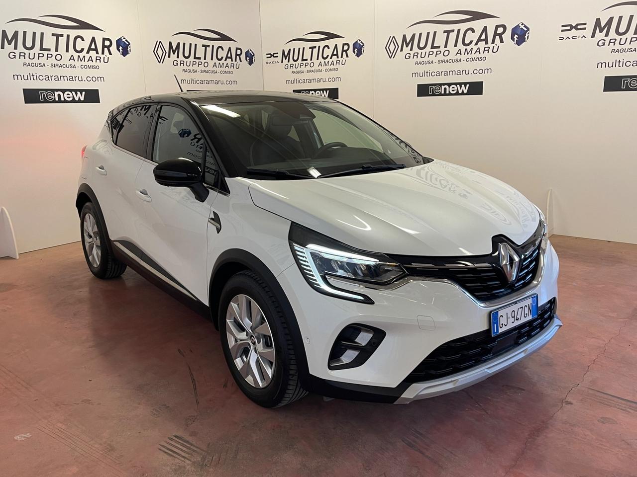 Renault Captur Plug-in Hybrid 160 CV Intens solo 8700km