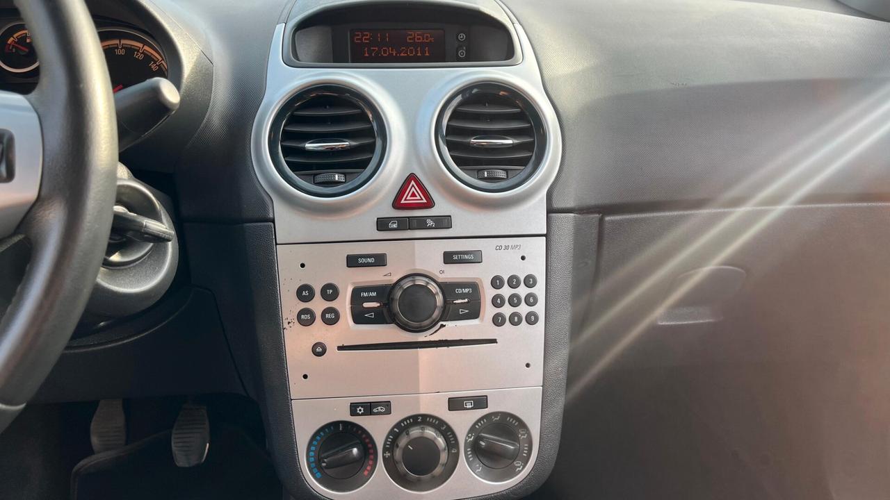 OPEL CORSA 1.2 5 porte Club