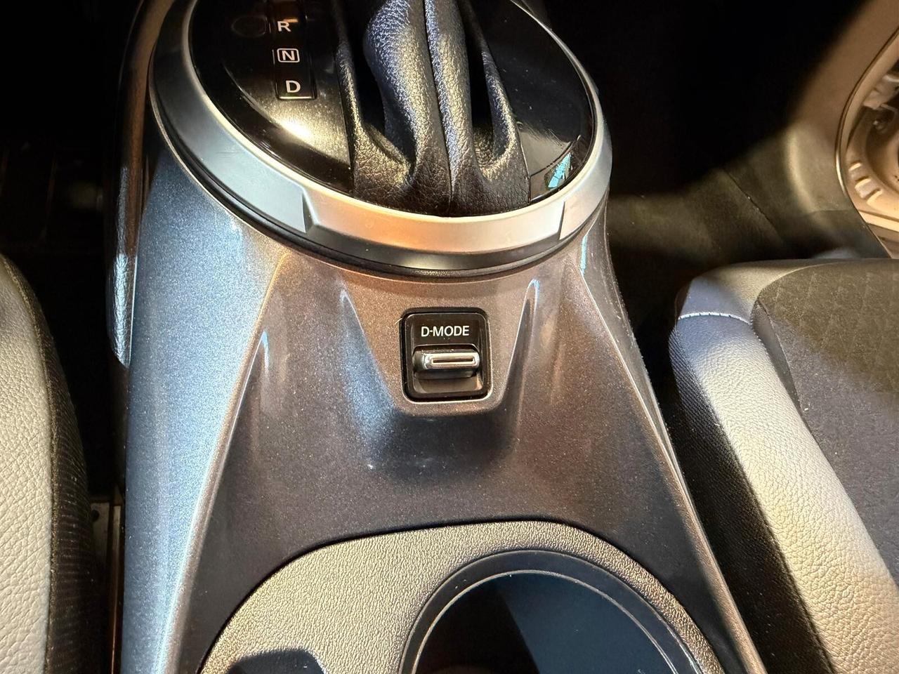 Nissan Juke 1.0 DIG-T 114 CV DCT N-Connecta