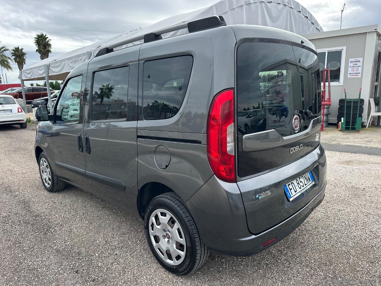 FIAT Doblò 1.4 T-Jet Natural Power Lounge 7 POSTI