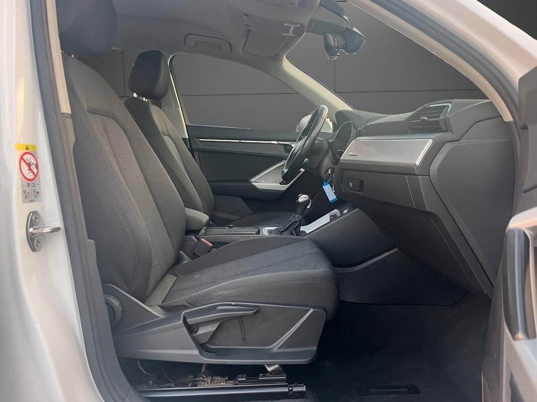 Audi Q3 35 2.0 tdi Business Advanced s-tronic