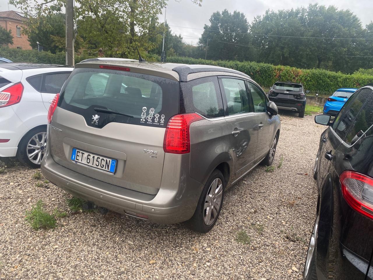 Peugeot 5008 1.6 HDi 115CV Active