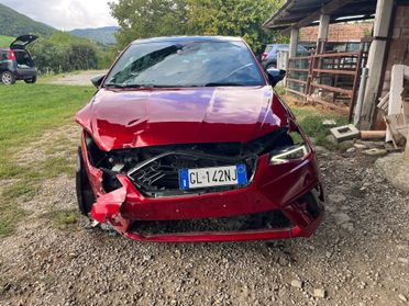 Seat Ibiza 2023 1.0 BENZINA FR INCIDENTATA