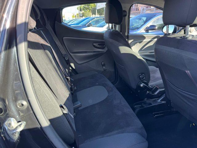 LANCIA Ypsilon 1.2 69 CV 5 porte GPL Ecochic Gold
