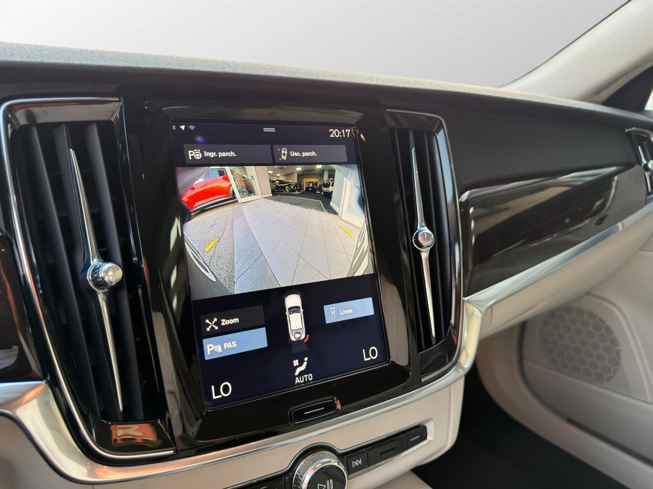Volvo S90 D5 AWD Geartronic Momentum