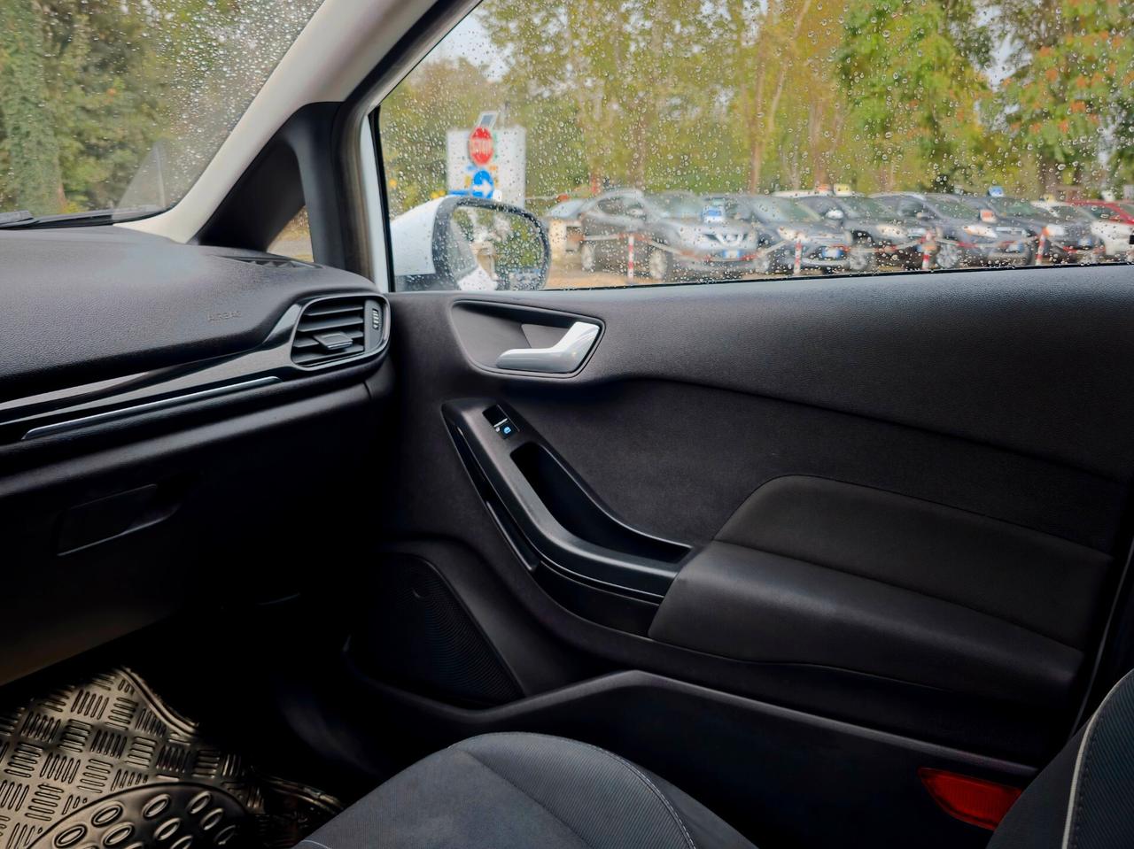 Ford Fiesta 1.5 TDCi 5 porte Vignale 2018-E6B Manuale NEO