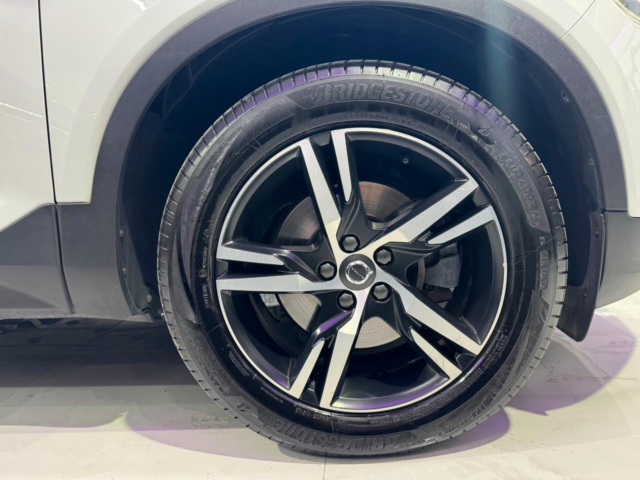 Volvo XC40 D4 AWD Geartronic R-design