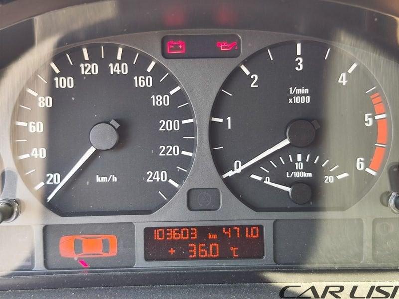 BMW Serie 3 318tds turbodiesel cat Compact Carving