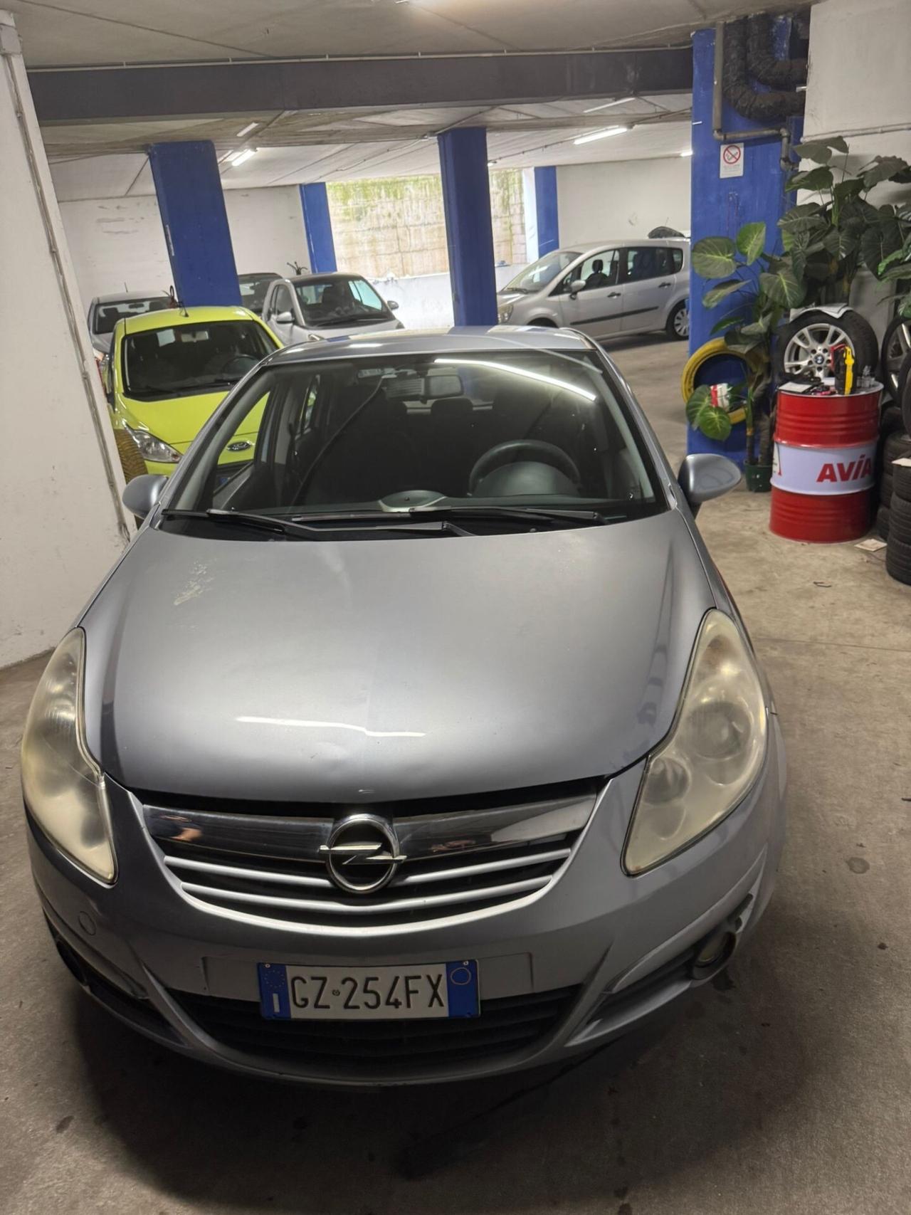 Opel Corsa 1.2 5 porte Cosmo