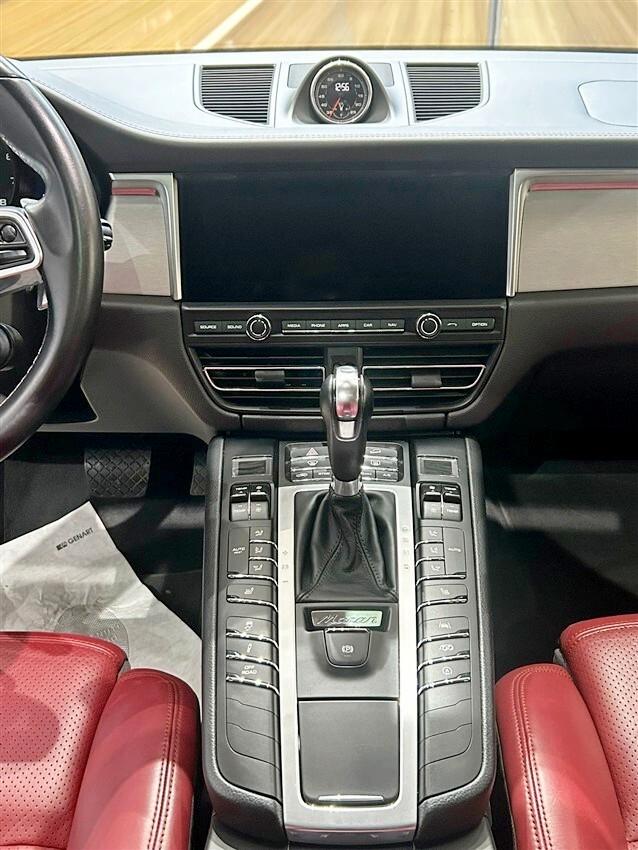 Porsche Macan 2.9 Turbo