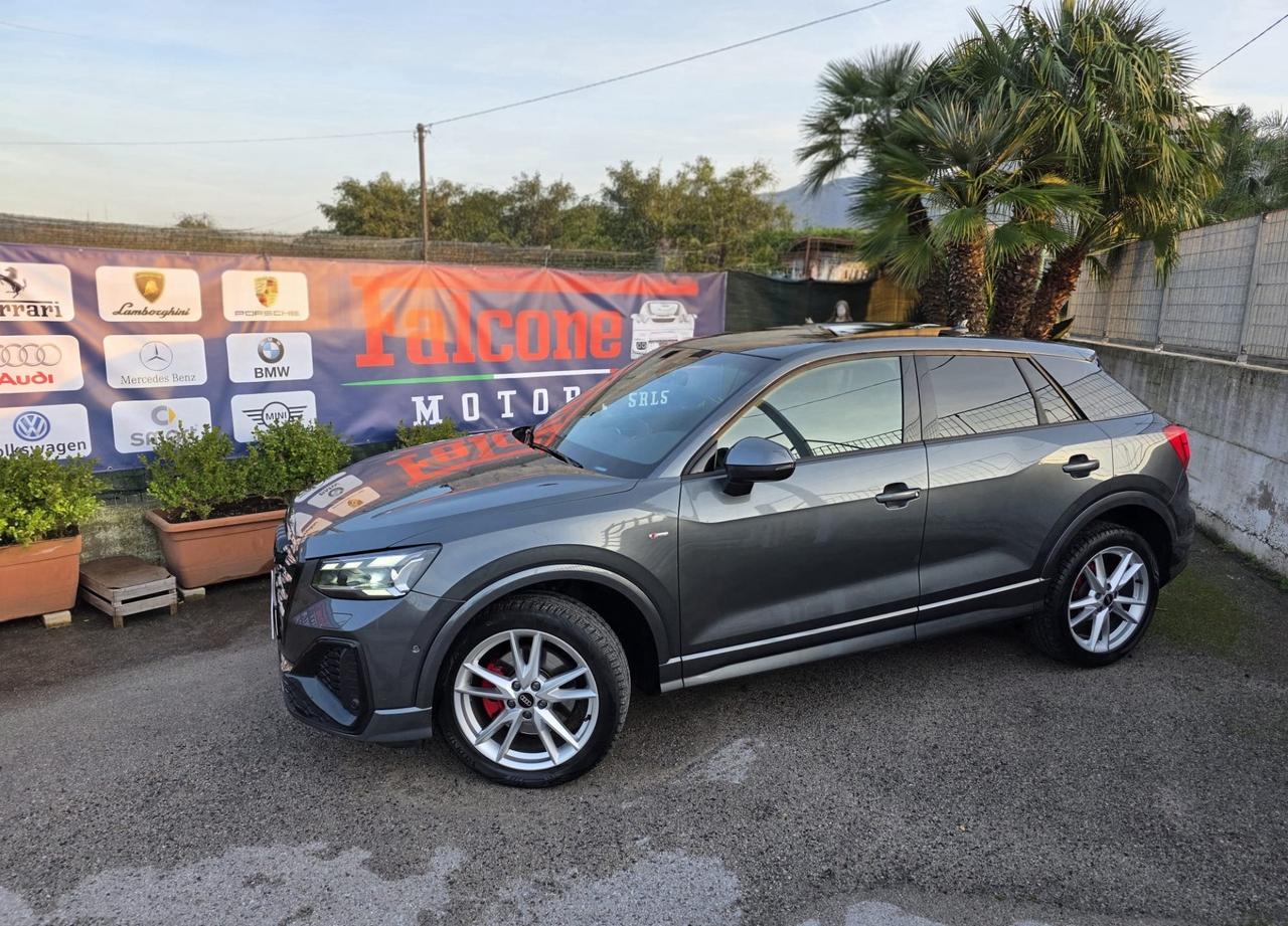 AUDI Q2 3X S-LINE BLACK EDITION