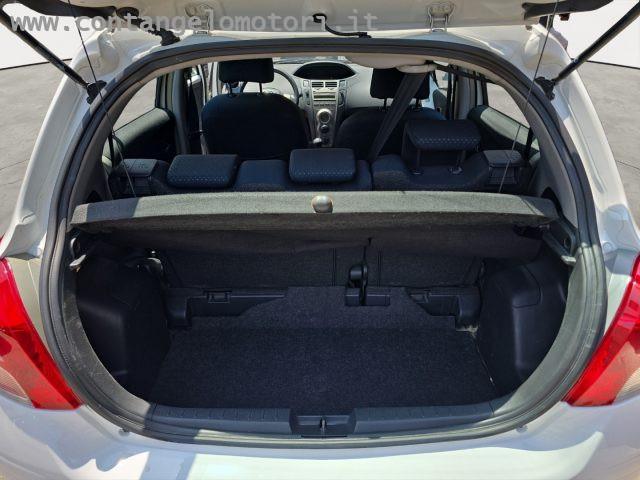 TOYOTA Yaris 1.0 5 porte Sol
