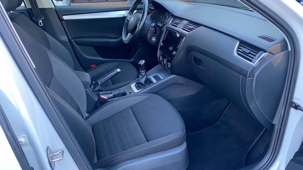 Skoda Octavia 1.6 TDI CR 115 CV Wagon Executive