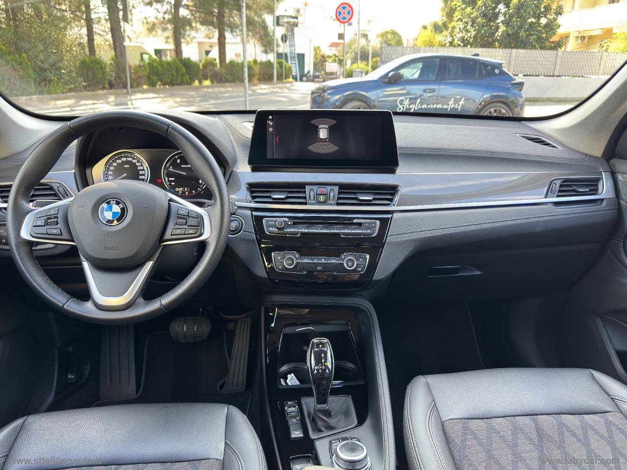 BMW X1 xDrive18d xLine Head-up display