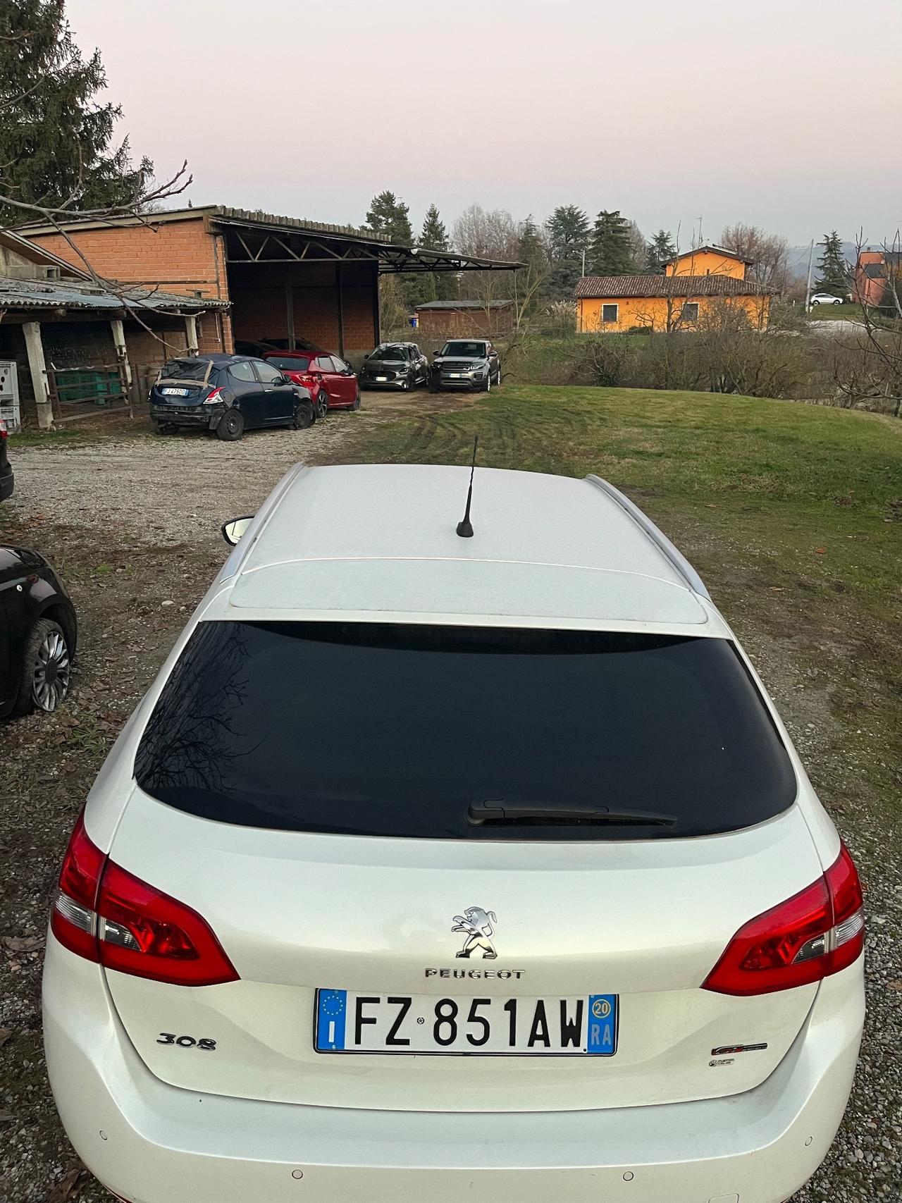 Peugeot 308 1.5 DIESEL GT Line 2020 INCIDENTATA