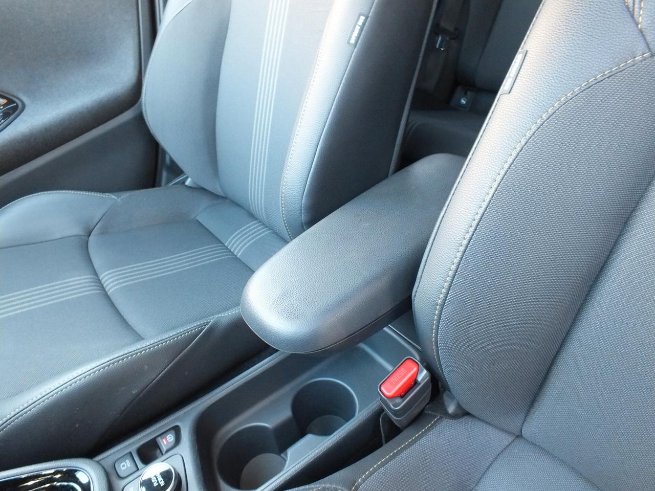 TOYOTA YARIS CROSS 1.5 HYBRID 4X4 AUTOCARRO N1 + IVA