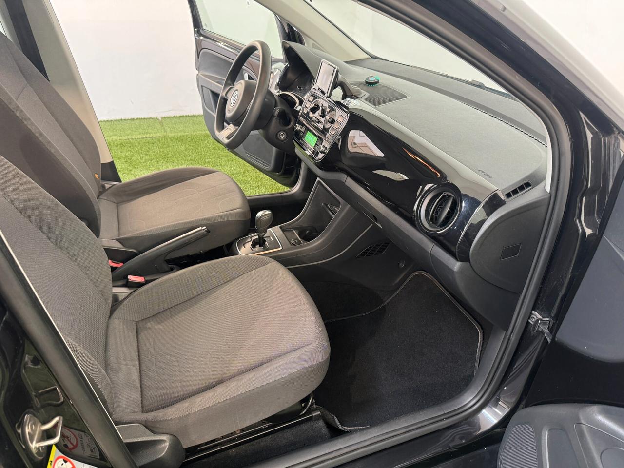 Volkswagen up! 1.0 5p. move ASG AUTOMATICA TETTO APRIBILE
