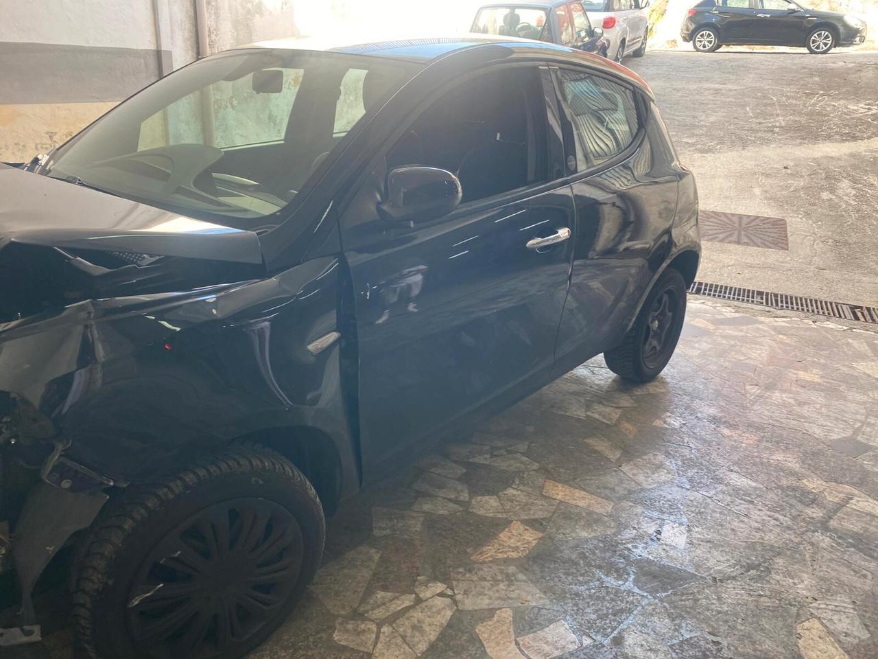 Lancia Ypsilon 1.0cc hybrid(PRIVATO)-2020