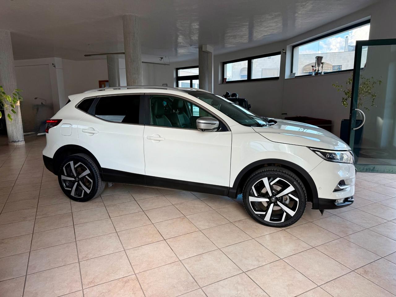 Nissan Qashqai II1.6 dci Tekna+ 2wd 130cv Xtronic Cross