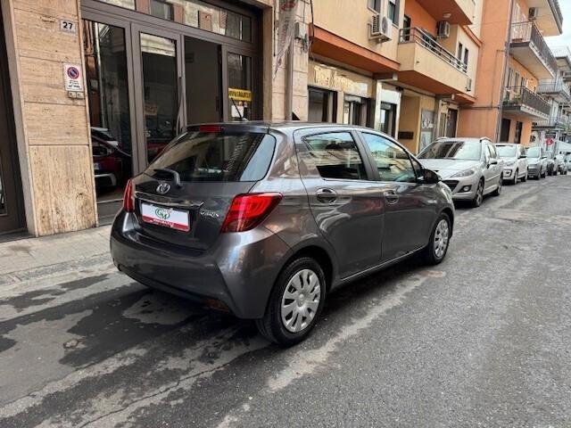 Toyota Yaris 1.0 5 porte Lounge