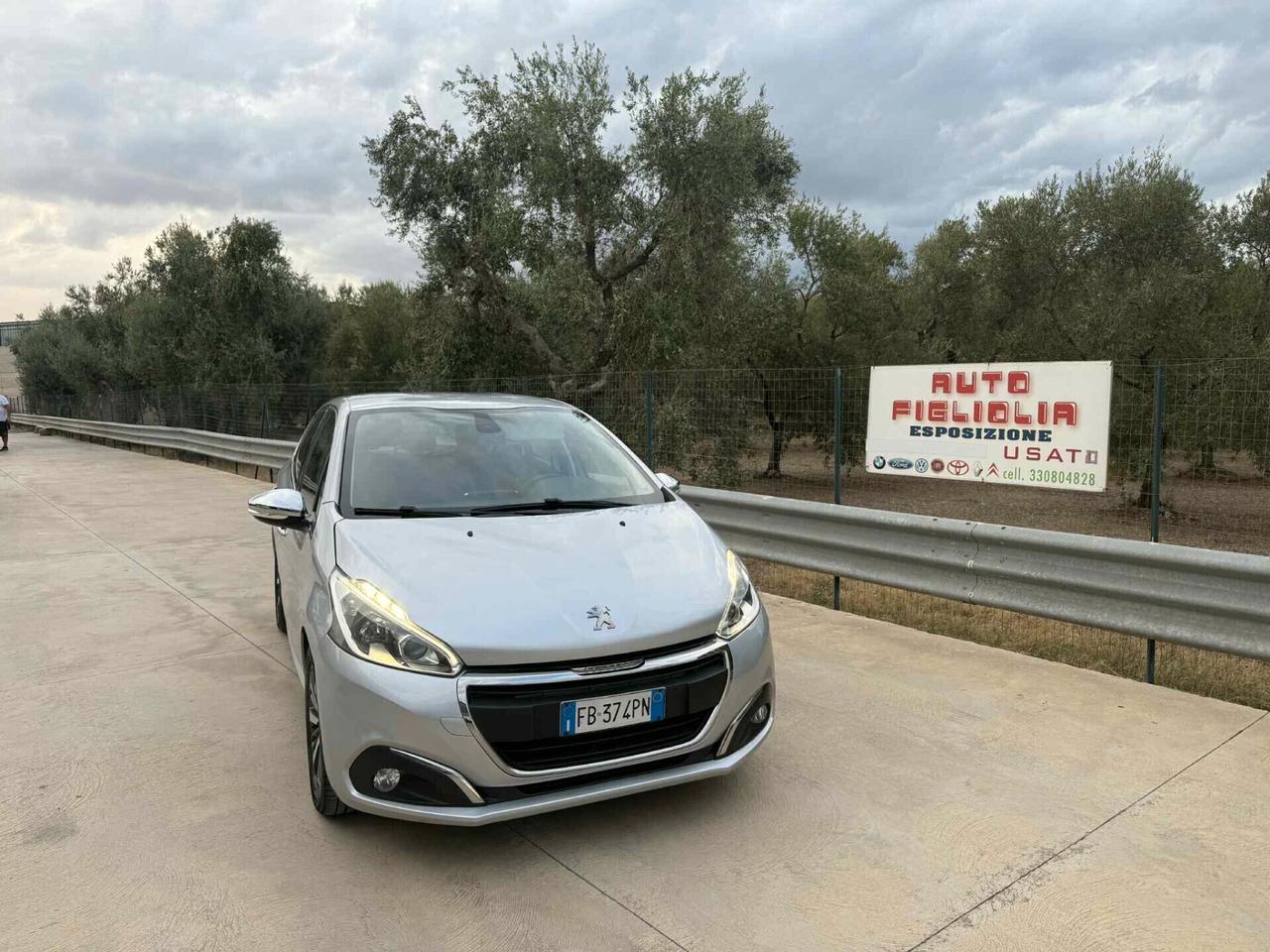 Peugeot 208 PureTech Allure 1.2 BENZINA 2015