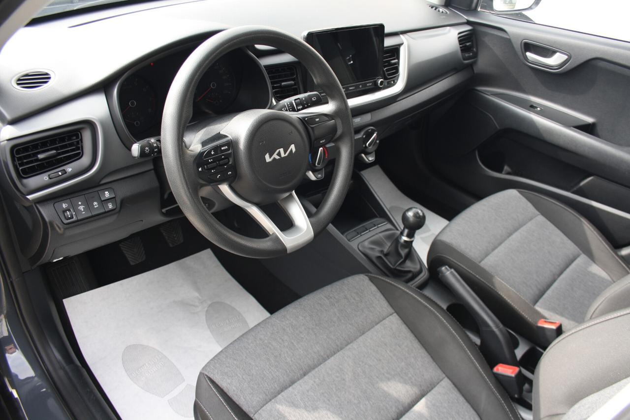 Kia Stonic 1.2 DPI Urban *2022