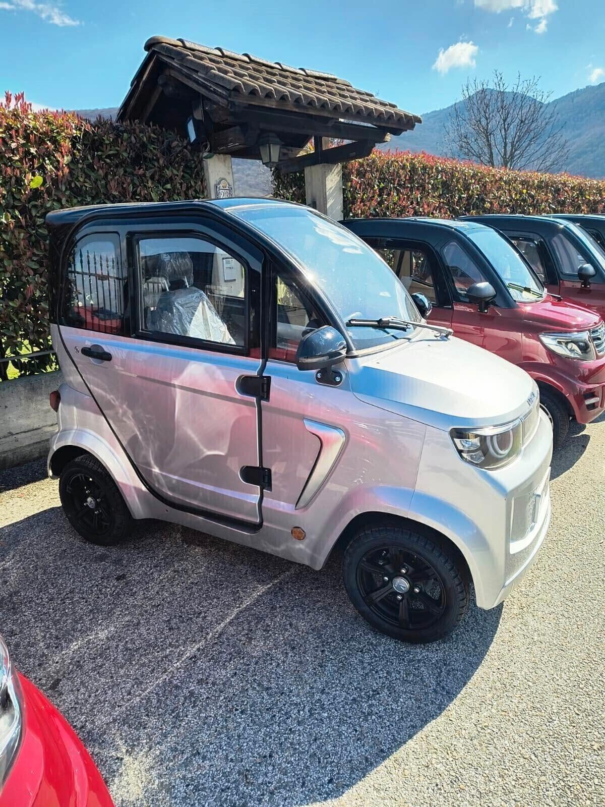 MACCHINA ANZIANI DISABILI DISPOSITIVO MEDICO