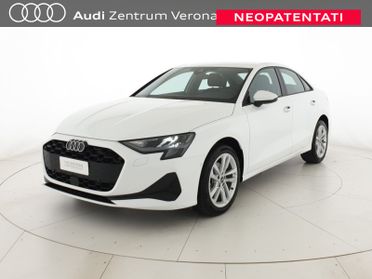 Sedan 30TFSI 116CV S tronic Business