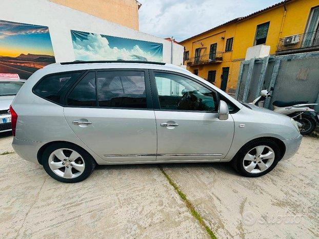 Kia Carens Kia Carens 2.0 crdi 16v vgt EX Class 7