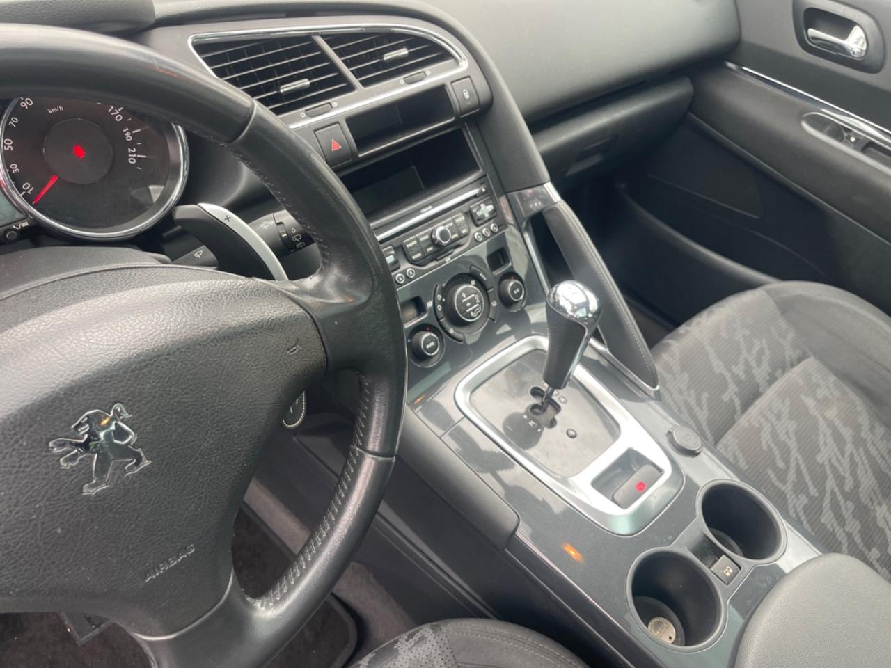 Peugeot 3008 1.6 e-HDi 112CV cambio robotizzato Stop&Start Allure