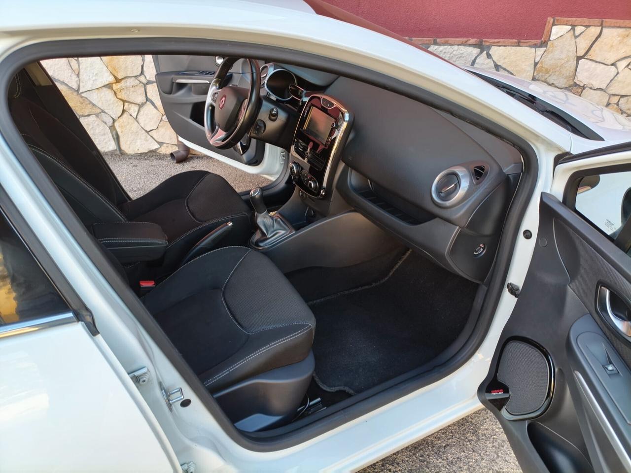 Renault Clio 1.5 dCi 8V 75CV 5 porte Costume National