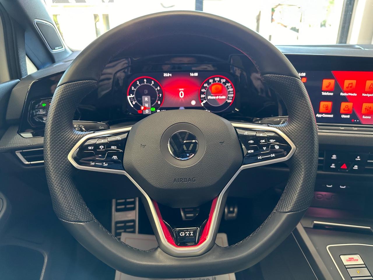 Volkswagen Golf GTI Golf 2.0 TSI GTI DSG PERFORMANCE
